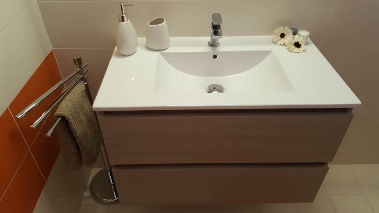 Giuly Home One Càbras Eksteriør billede